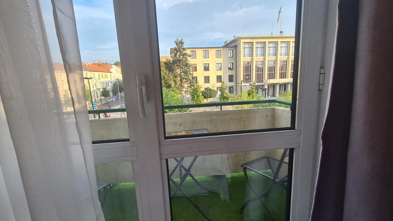 קלוז'-נאפוקה Main Square 5 Star Luxury Apartment With View מראה חיצוני תמונה