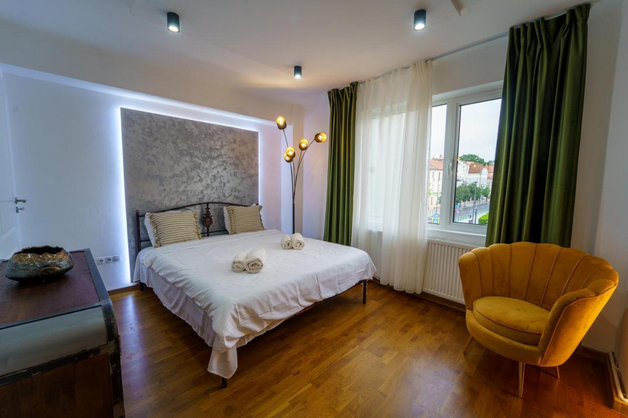 קלוז'-נאפוקה Main Square 5 Star Luxury Apartment With View מראה חיצוני תמונה