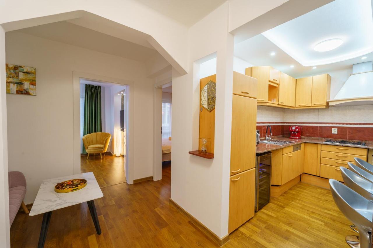 קלוז'-נאפוקה Main Square 5 Star Luxury Apartment With View מראה חיצוני תמונה